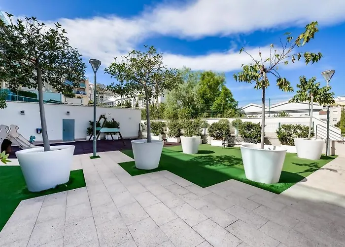 Bonito Borumbot Con Vista Al Mar