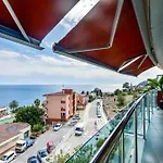Bonito Borumbot Con Vista Al Mar Апартаменти